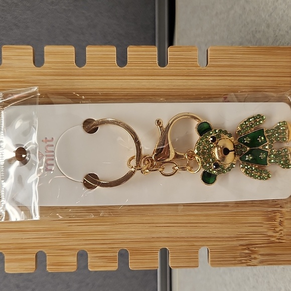 Mint Green Crystal Bear Keychain/Bag Charm Gold Tone - Picture 5 of 5